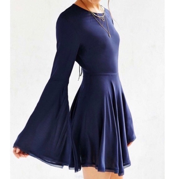 Urban Outfitters Dresses & Skirts - 🎉HP!🎉Ecote Sasha bell-sleeve dress